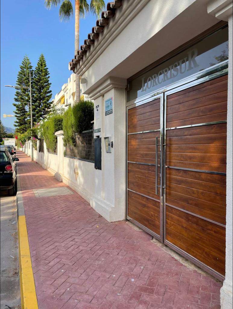 Til leje HALVSÆSON fra nu til 30/06/2024 og 01/09/2024-30/06/202, smuk lejlighed i området San Pedro de Alcántara, Marbella.