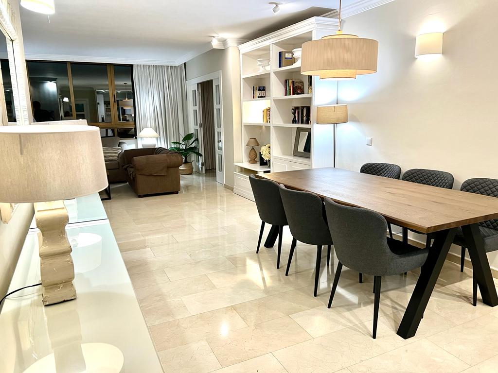 For rent MID SEASON from 01/10/2024 - 31/05/2025 beautiful apartment in Playamar (Torremolinos).-