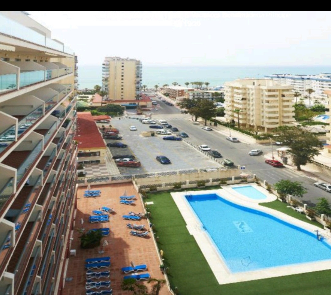 NICE APARTMENT FOR SALE IN BENALMADENA 100 METERS FROM THE BEACH.