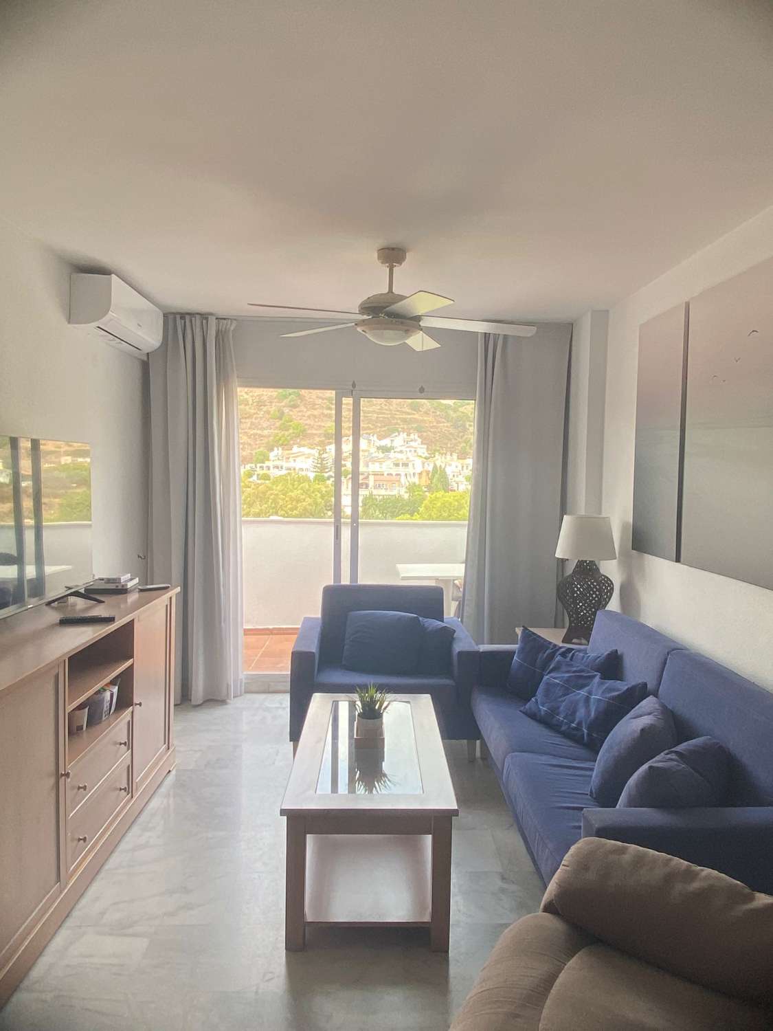 MEDIA TEMPORADA  Se alquila desde 20/9/2023 - 30/06/2024 bonito Atico dúplex  con vistas al mar en Nueva Torrequebrada, Benalmádena