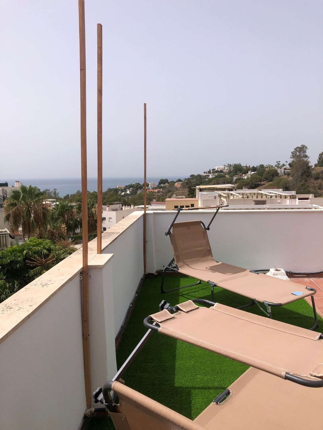 MEDIA TEMPORADA  Se alquila desde 20/9/2023 - 30/06/2024 bonito Atico dúplex  con vistas al mar en Nueva Torrequebrada, Benalmádena
