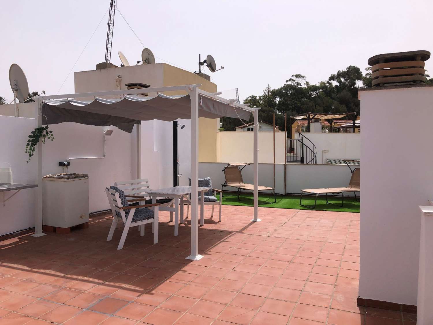 MEDIA TEMPORADA  Se alquila desde 20/9/2023 - 30/06/2024 bonito Atico dúplex  con vistas al mar en Nueva Torrequebrada, Benalmádena