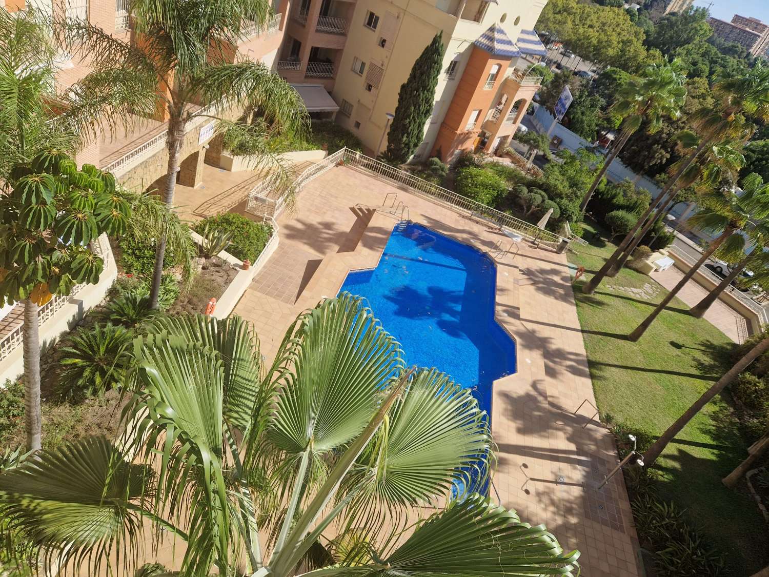 MID-SEASON. MAGNIFICENT APARTMENT WITH SEA VIEWS IN BENALMADENA FOR RENT FROM 01.09.24 -30.6.25.