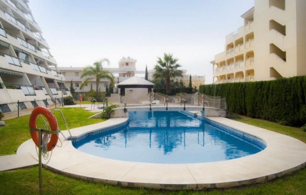 MAGNIFICENT APARTMENT FOR SALE NEAR THE BEACH IN BENALMADENA