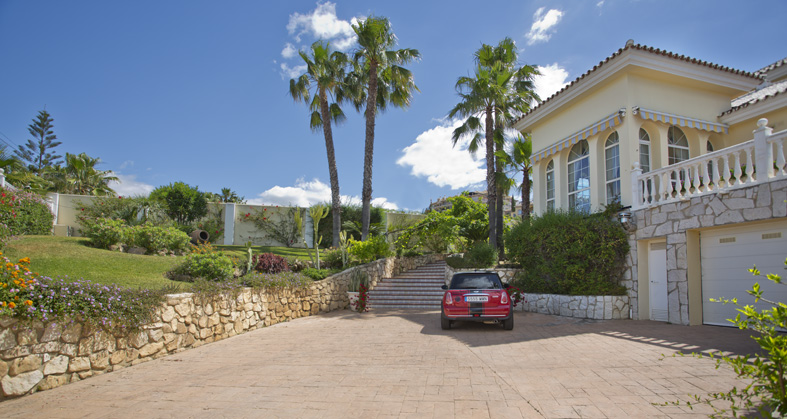 Storslået villa til salg i Mijas Golf
