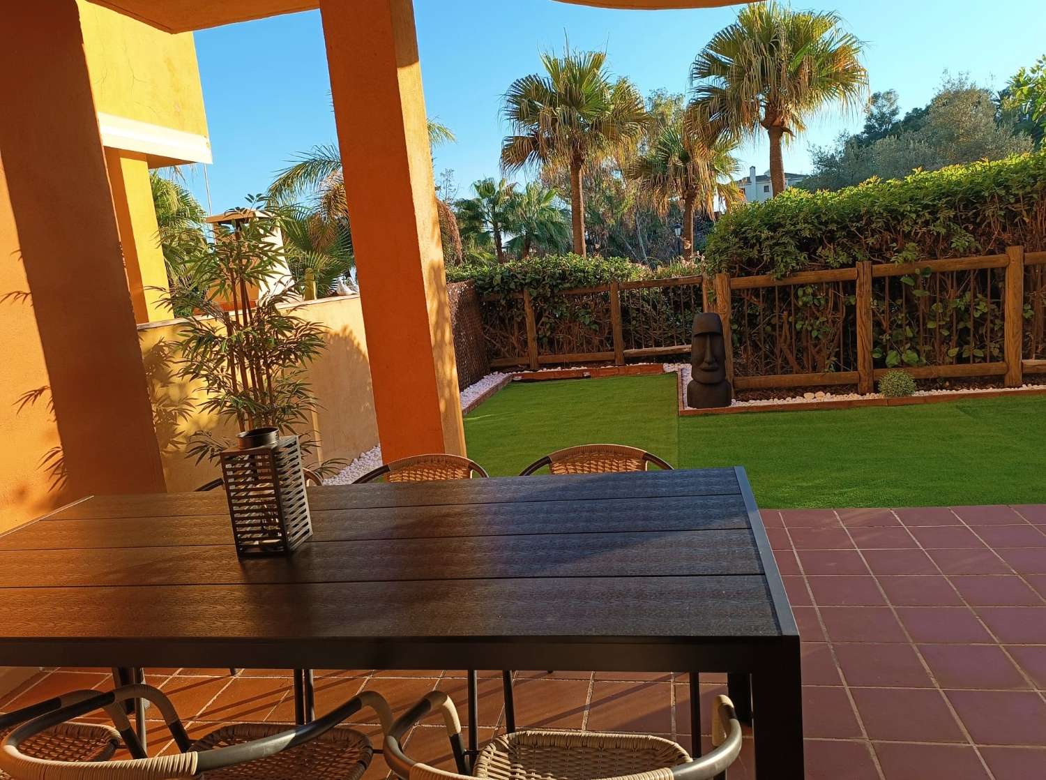 MID-SEASON. MAGNIFICENT APARTMENT FOR RENT IN THE AREA OF CABOPINO WITH SEA VIEWS (MARBELLA)