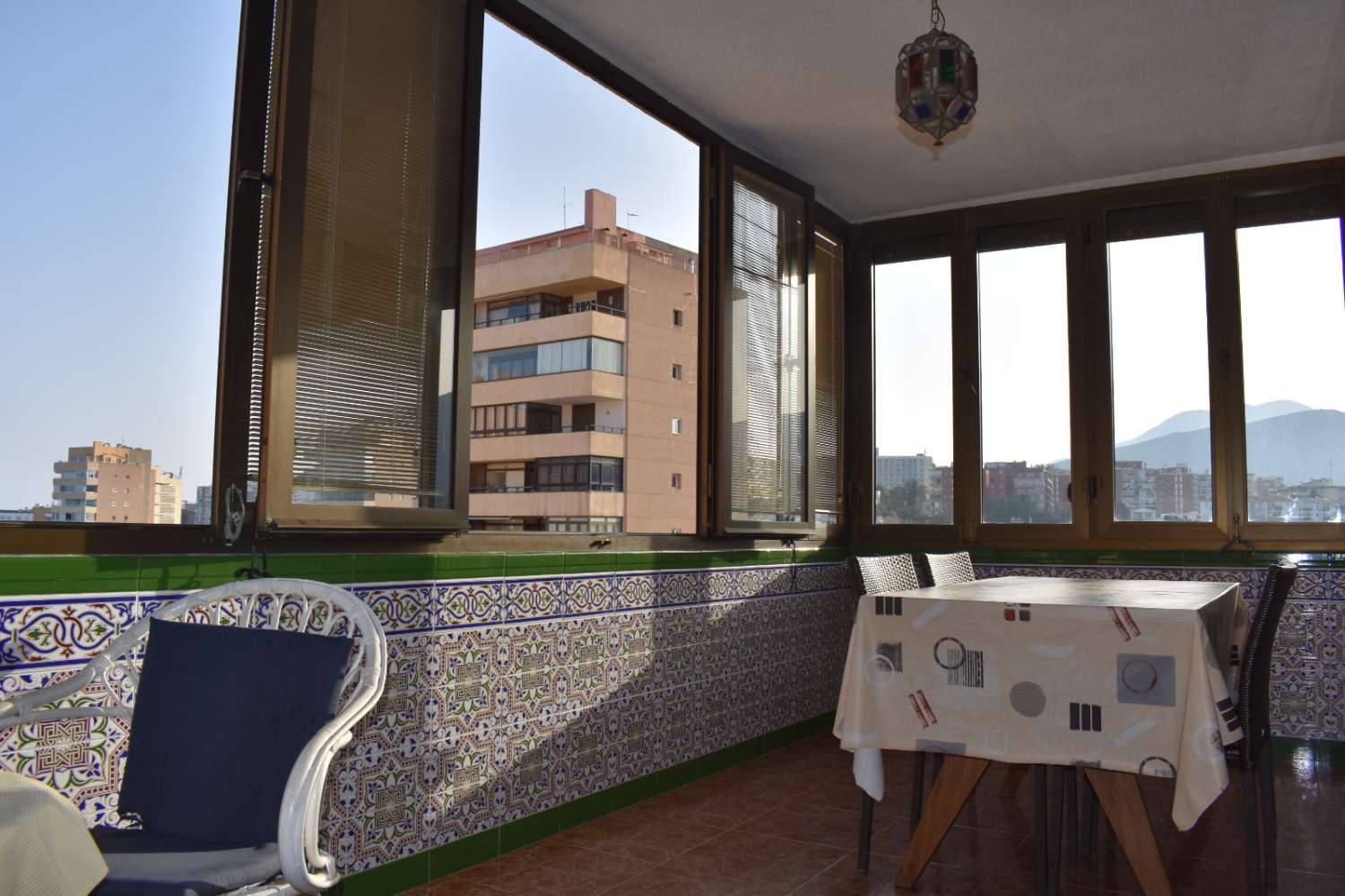 For rent from 01/09/2024-30/04/2024 Magnificent renovated apartment with sea views in Playamar.