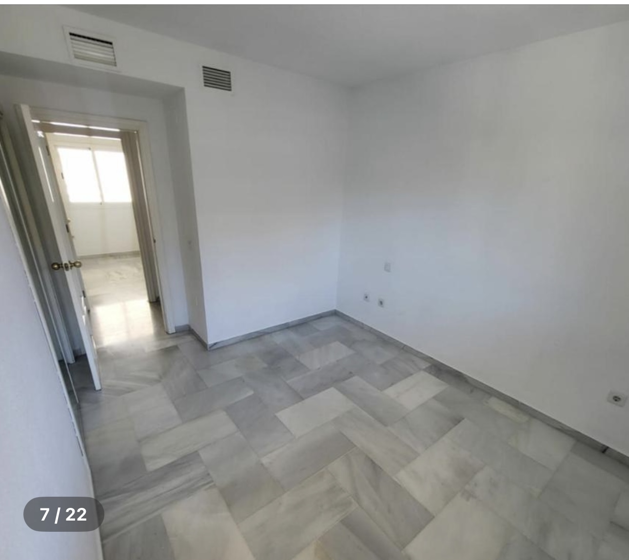 Nice apartment for sale in Los Alamos area ((Torremolinos )