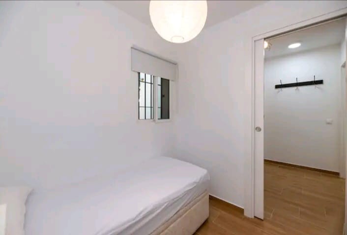 Onlangs gerenoveerd 2-Slaapkamer gelijkvloers appartement te huur in Benalmádena 15/09/2024 - 30/09/2025