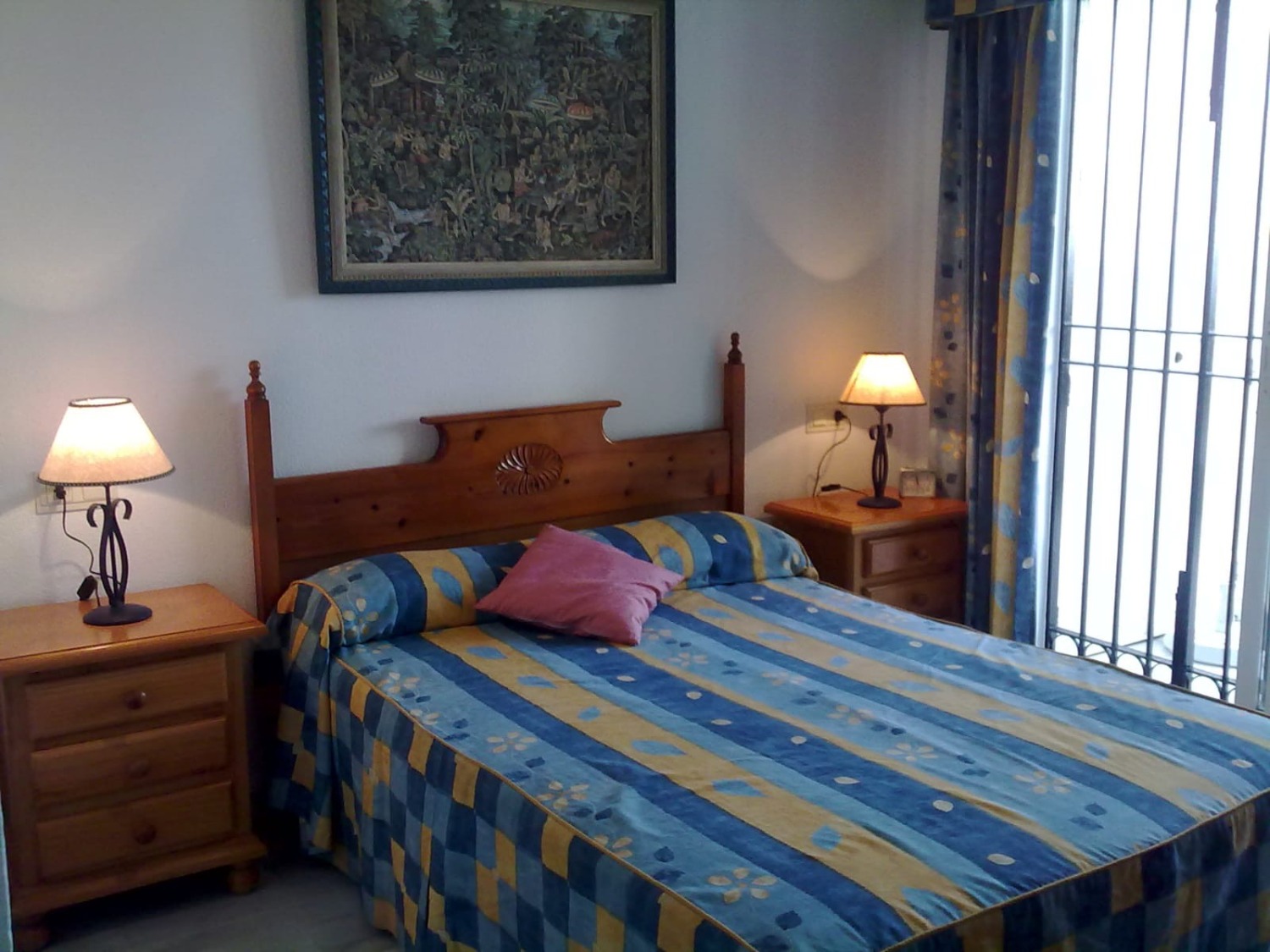 RENT HALF SEASON FROM 01/09/2024 - 31/05/2025 NICE APARTMENT ON 2ND LINE OF BEACH.