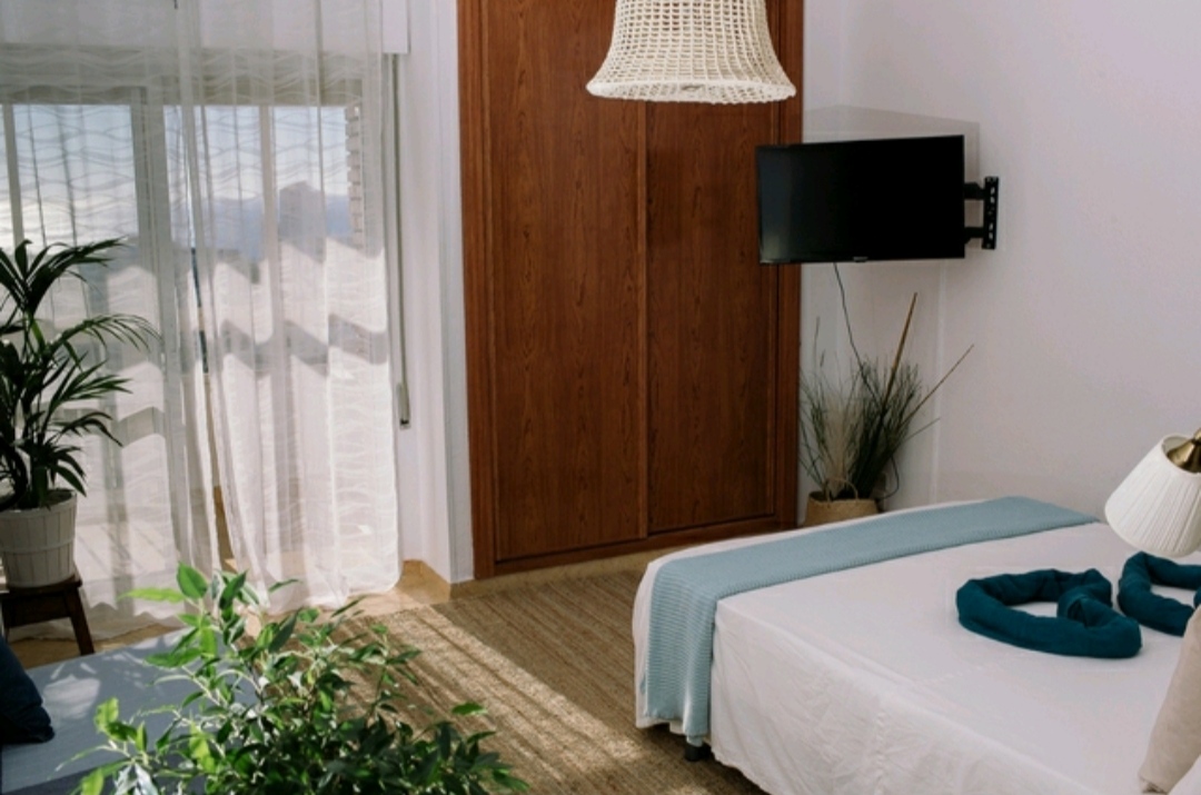 Beautiful studio apartment with sea views for rent from 01/09/2024 - 30/06/2025 in Arroyo de la Miel