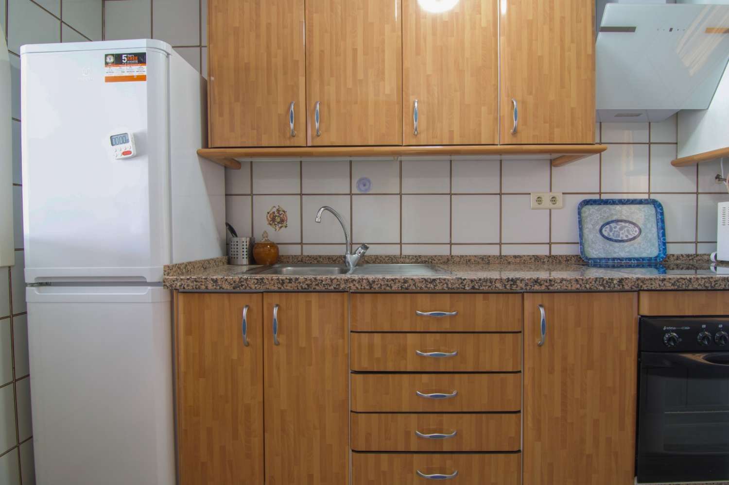 MELLEMTIDSLEJE FRA 1/9/2026 - 30/6/2027 SMUK LEJLIGHED MED HAVUDSIGT I LOS BOLICHES (FUENGIROLA)