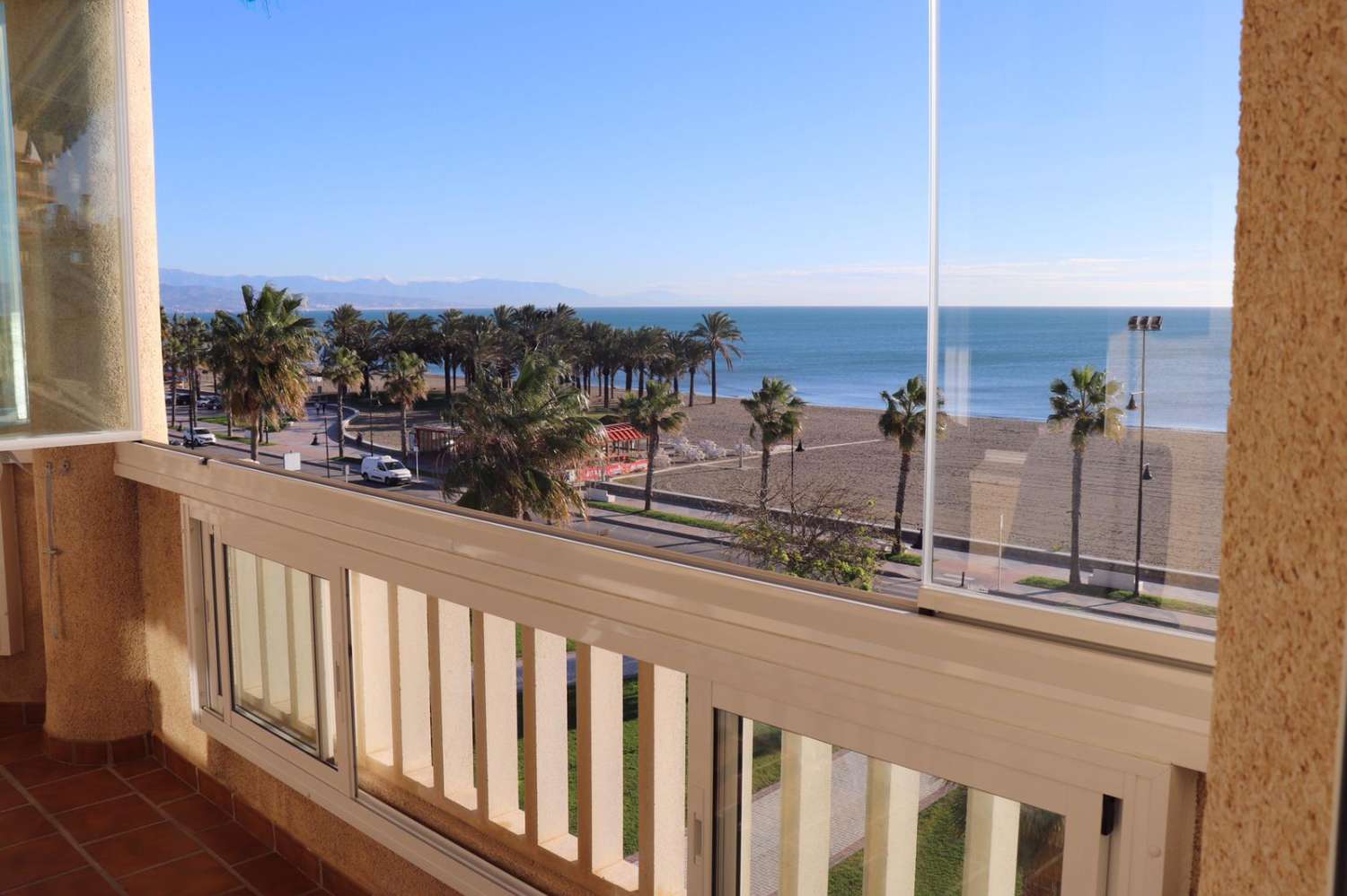 For rent MID SEASON from 01/10/2024 -31/03/2025 magnificent apartment on the 1st line of the beach in Los Alamos.