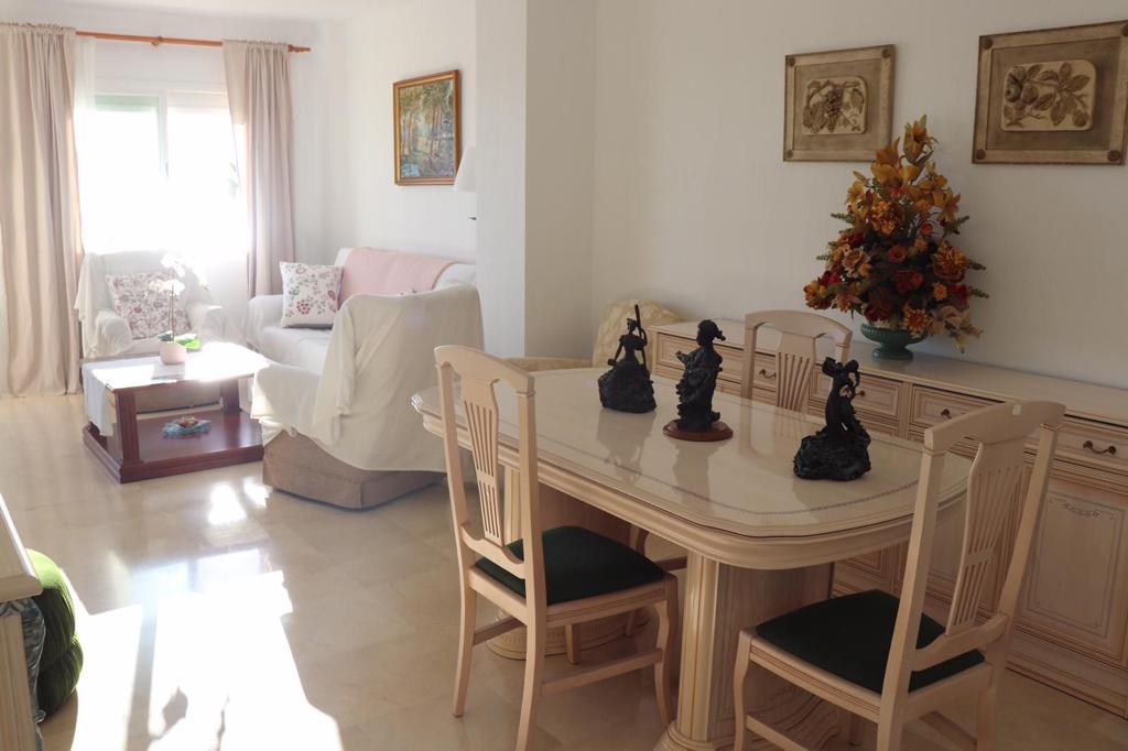 For rent MID SEASON from 01/10/2024 -31/03/2025 magnificent apartment on the 1st line of the beach in Los Alamos.