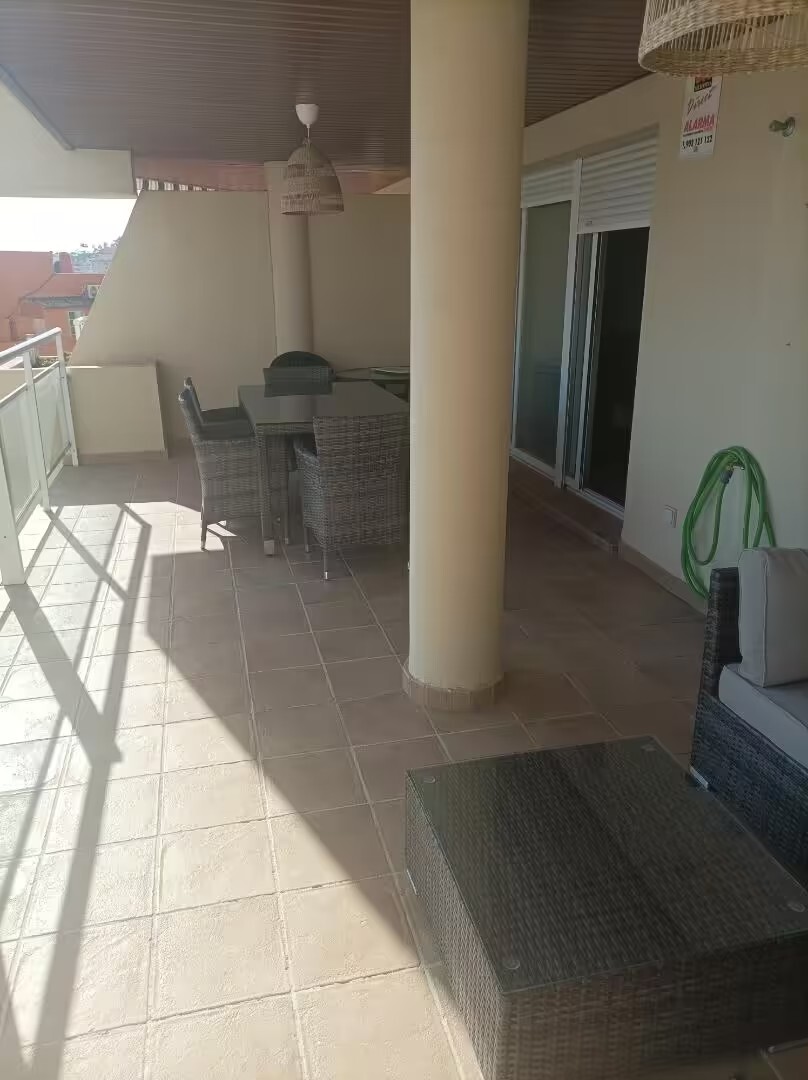 Beautiful apartment for rent from 01/10/2024 - 30/06/2025 with sea views in Fuengirola