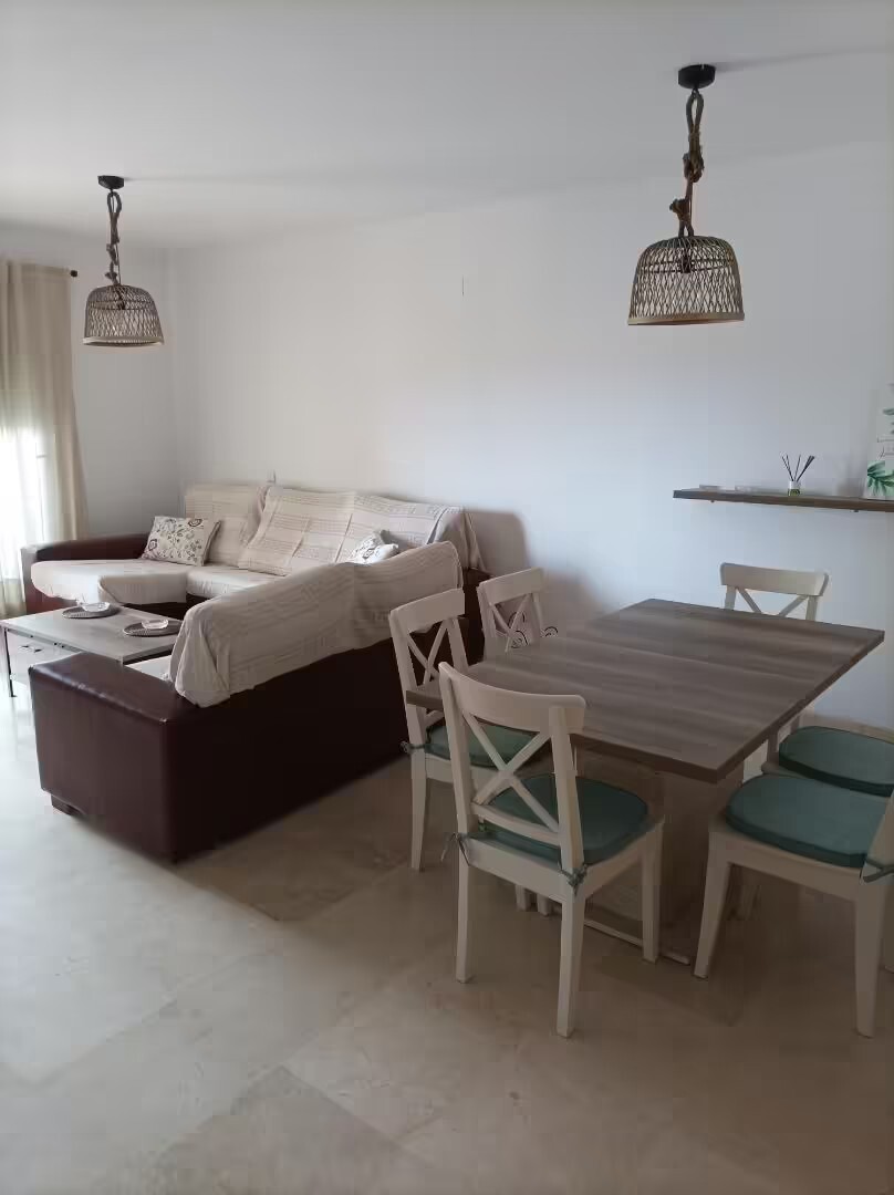 Beautiful apartment for rent from 01/10/2024 - 30/06/2025 with sea views in Fuengirola