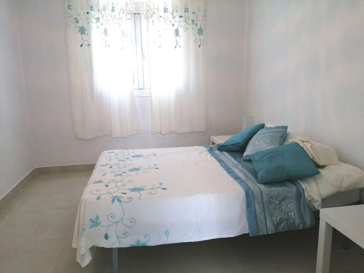 SE ALQUILA MEDIA TEMPORADA DESDE  01/09/2026- 30/06/2027   MAGNIFICA VILLA INDEPENDIENTE  EN BENALMÁDENA