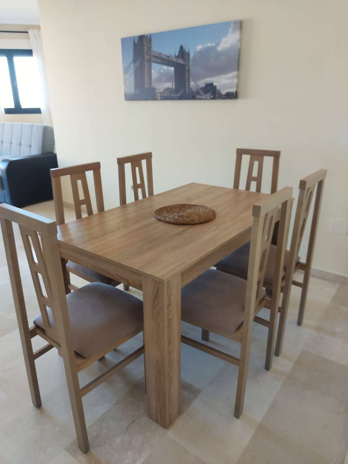 Mid-season Rent from 1/9/2024 - 30/6/2025 and from 1-31/7/2024 and from 1/8/-14/8/2024 beautiful apartment with sea views in Benalmadena.