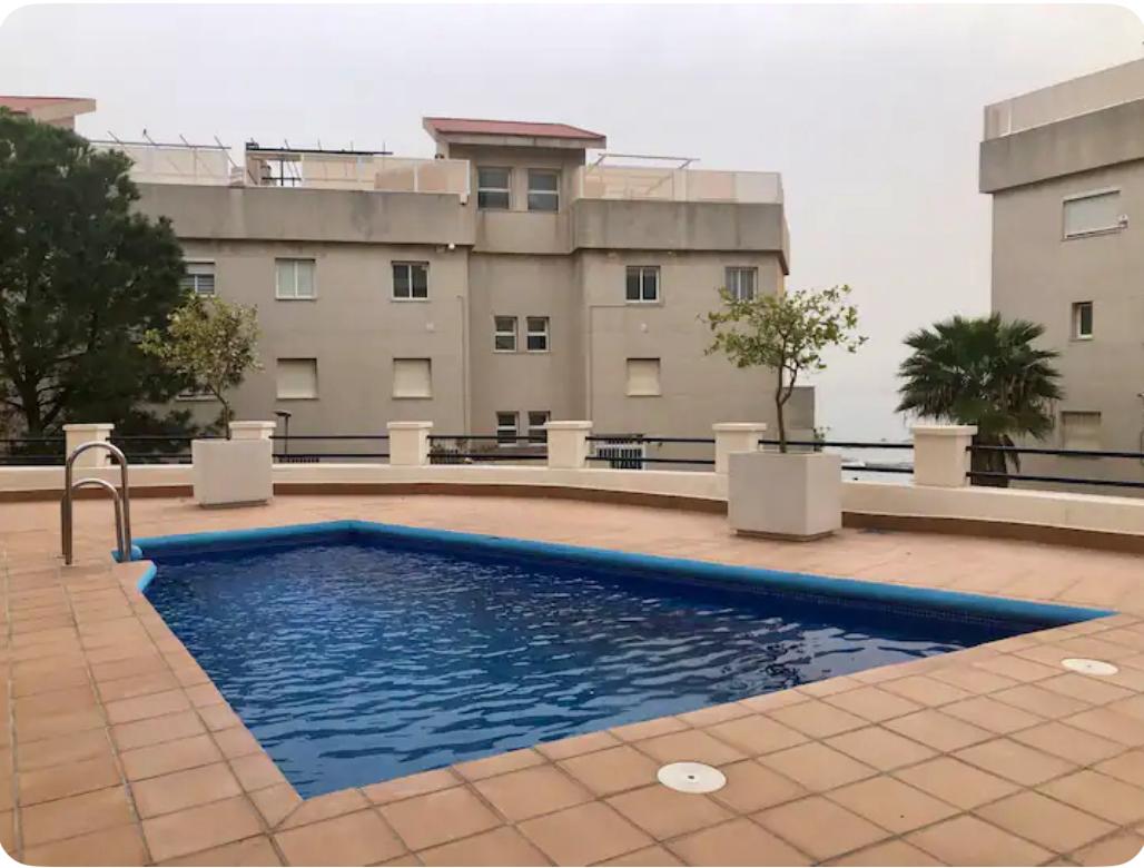 For rent from 01/09/25 - 30/06/26 Nice studio in Torrequebrada near the beach (Benalmadena)
