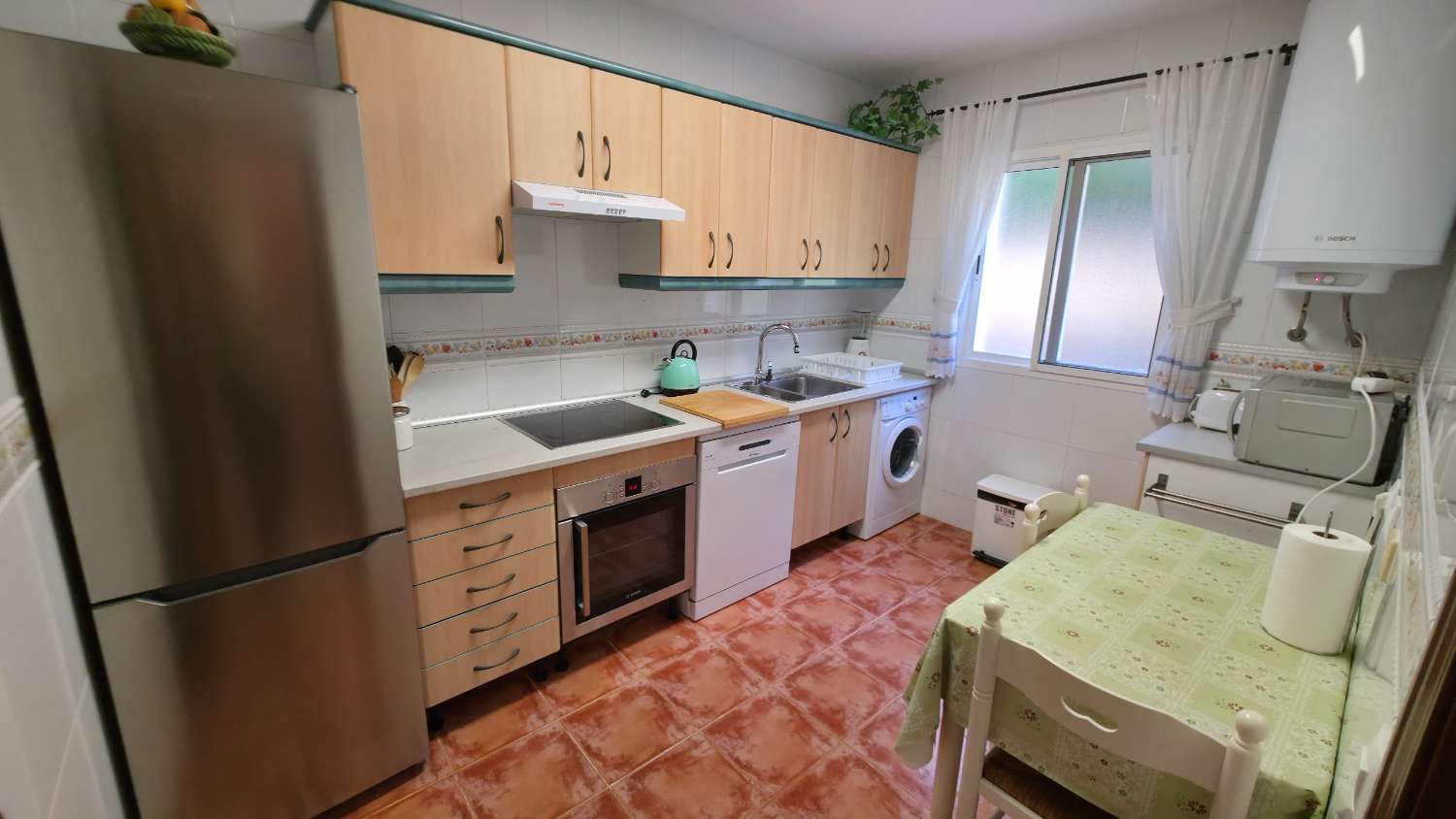 FOR RENT FROM 15/09/25 - 25/06/2026 BEAUTIFUL APARTMENT IN BENALMADENA ON THE 2ND LINE OF THE BEACH