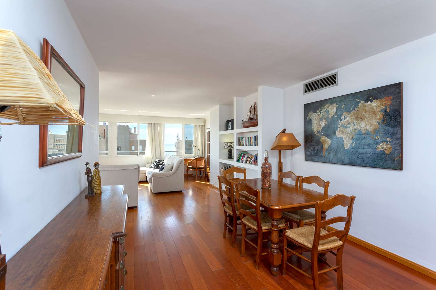 SE ALQUILA MEDIA TEMPORADA desde 01/01/2026 hasta 01/03/2026 Y desde 01/09/2025 - 31/05/2026 MAGNIFICO APARTAMENTO CON VISTA AL MAR EN PLAYAMAR