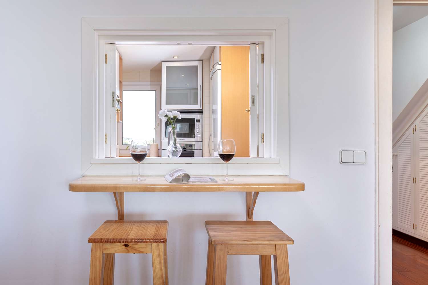 SE ALQUILA MEDIA TEMPORADA desde 01/01/2026 hasta 01/03/2026 Y desde 01/09/2025 - 31/05/2026 MAGNIFICO APARTAMENTO CON VISTA AL MAR EN PLAYAMAR