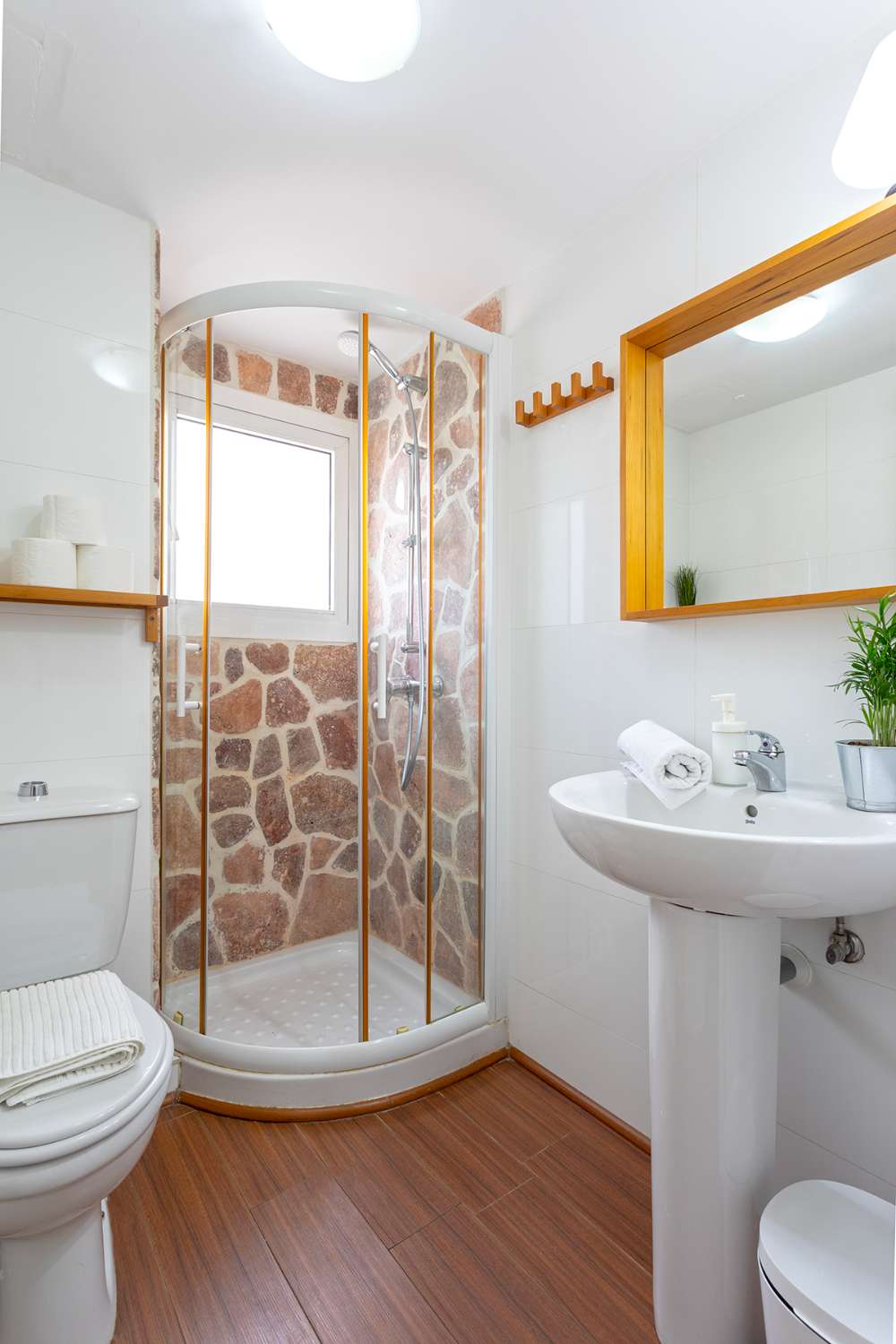 SE ALQUILA MEDIA TEMPORADA desde 01/01/2026 hasta 01/03/2026 Y desde 01/09/2025 - 31/05/2026 MAGNIFICO APARTAMENTO CON VISTA AL MAR EN PLAYAMAR