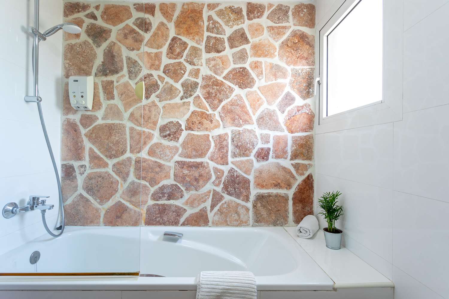 SE ALQUILA MEDIA TEMPORADA desde 01/01/2026 hasta 01/03/2026 Y desde 01/09/2025 - 31/05/2026 MAGNIFICO APARTAMENTO CON VISTA AL MAR EN PLAYAMAR