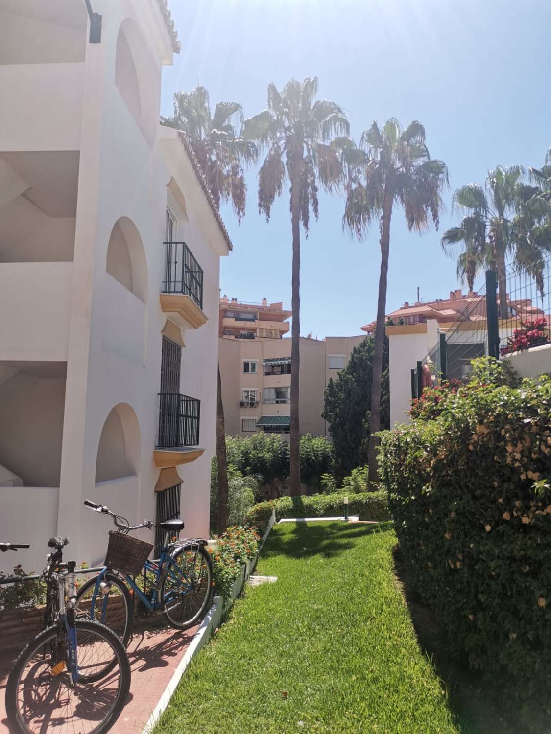 FOR RENT HALF A SEASON FROM 01/09/2025 - 30/06/2026 BEAUTIFUL APARTMENT WITH SEA VIEWS IN TORREBLANCA DEL SOL, FUENGIROLA.
