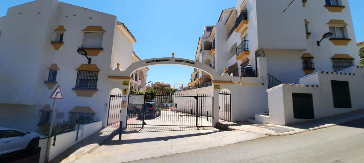 FOR RENT HALF A SEASON FROM 01/09/2025 - 30/06/2026 BEAUTIFUL APARTMENT WITH SEA VIEWS IN TORREBLANCA DEL SOL, FUENGIROLA.