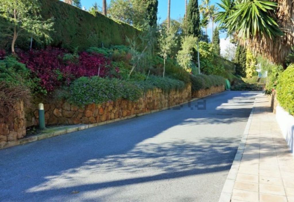 TE HUUR VANAF NU TOT 30-6-26 PRACHTIGE TWEE-EEN-KAP VILLA IN BENALMÁDENA, TORREQUEBRADA.