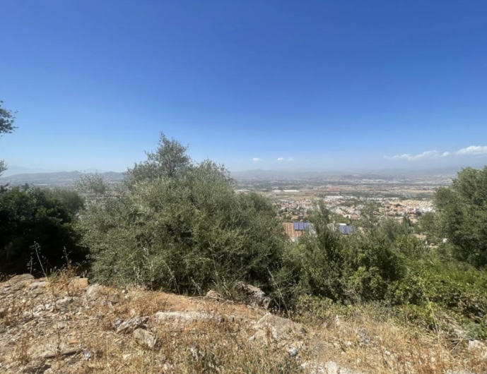 Terrain à vendre à El Lagar (Alhaurin de la Torre)