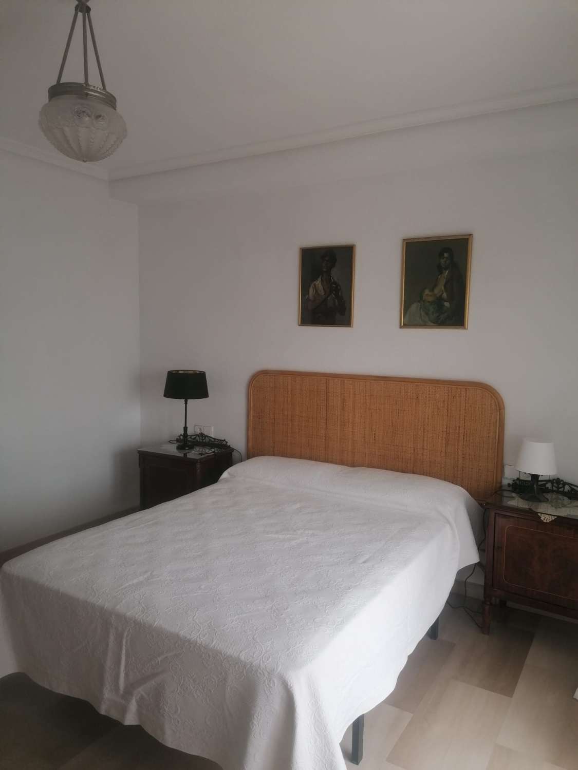For rent HALF SEASON from 09/09/25 - 20/12/25 and from 8/1/26-30/6/26 beautiful apartment on the 1st line of the beach in Los Boliches (Fuengirola)