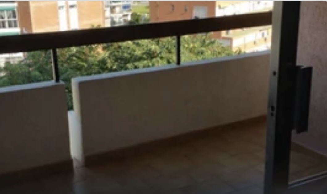 For rent HALF SEASON 01/02/2025 - 30/06/2025 Nice apartment near the beach, with sea views in Torremolinos.