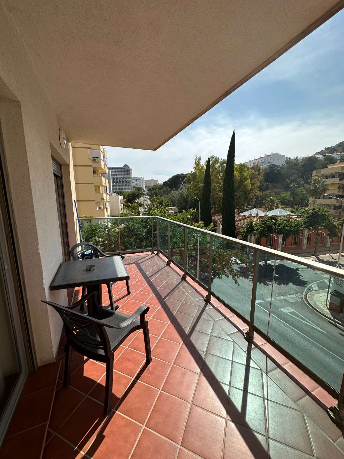 Te huur in KORT EN MIDDEN SEIZOEN van 1/12/2024-30/6/2025 mooi appartement in Benalmadena Costa