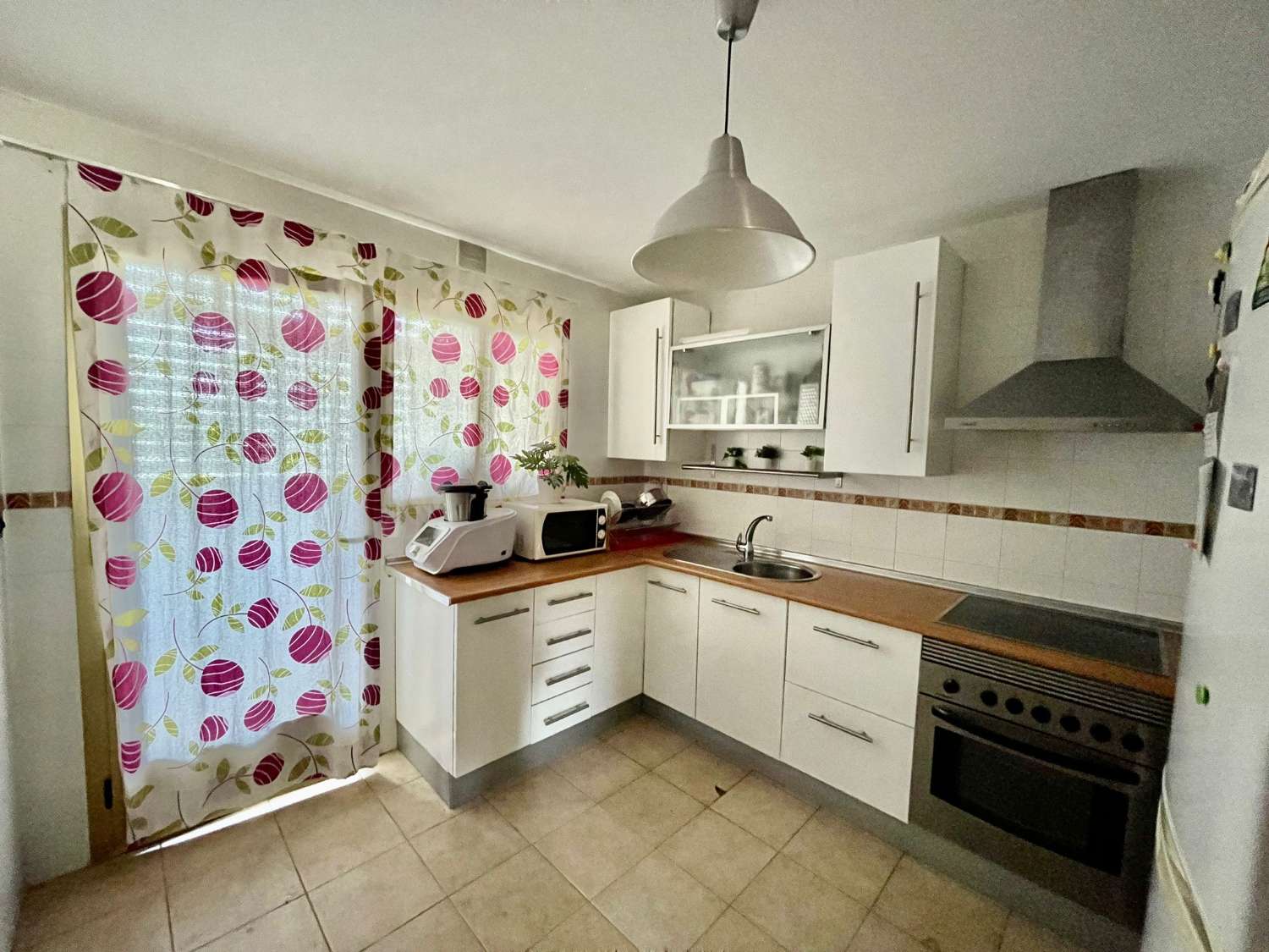 For rent HALF SEASON from 01/09/25 - 31/05/26 Nice apartment in the area of Teatinos (Málaga)