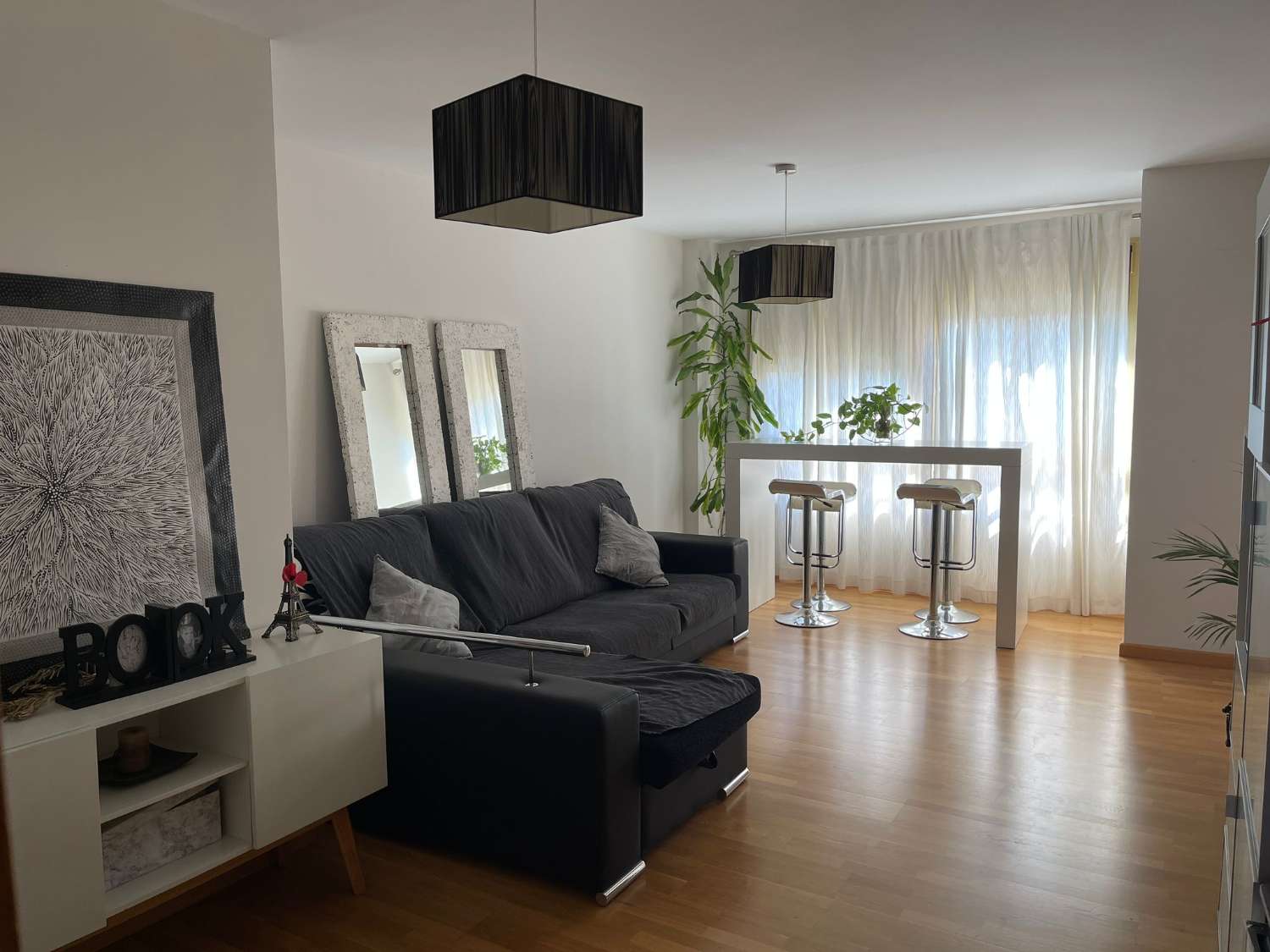 For rent HALF SEASON from 01/09/25 - 31/05/26 Nice apartment in the area of Teatinos (Málaga)