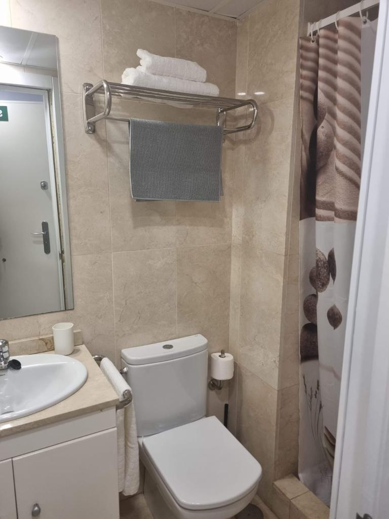 HALF TERM FOR RENT 01/09/2025 - 31/05/2026 NICE APARTMENT 200 METERS FROM THE BEACH IN BENALMÁDENA