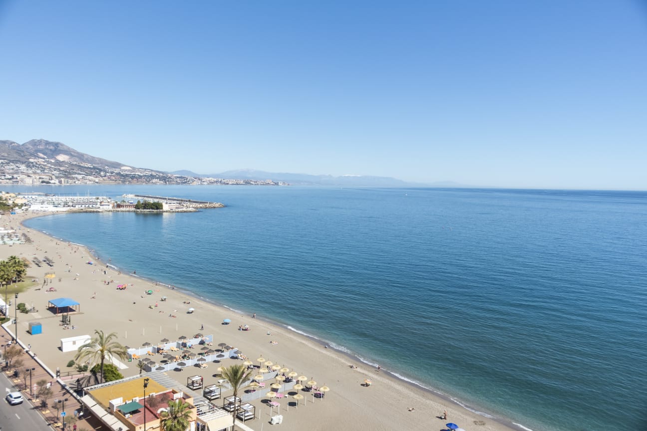 HALF TERM RENTAL FROM NOW ON - 31/05/25 AND 15/10/25- 30/06/26 NICE APARTMENT WITH SEA VIEWS IN FUENGIROLA.
