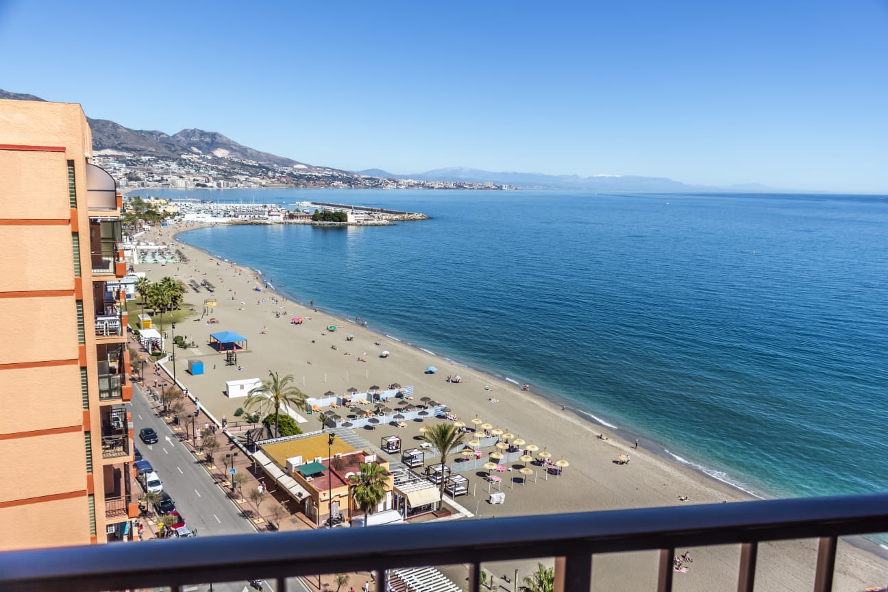 HALF TERM RENTAL FROM NOW ON - 31/05/25 AND 15/10/25- 30/06/26 NICE APARTMENT WITH SEA VIEWS IN FUENGIROLA.