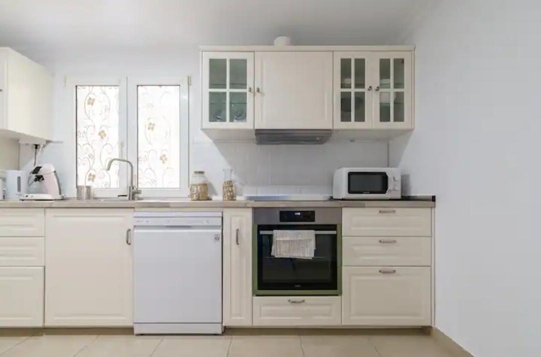 Beautiful apartment for rent in Torrequebrada from 01/09/2025 - 30/06/2026 in Benalmádena Costa