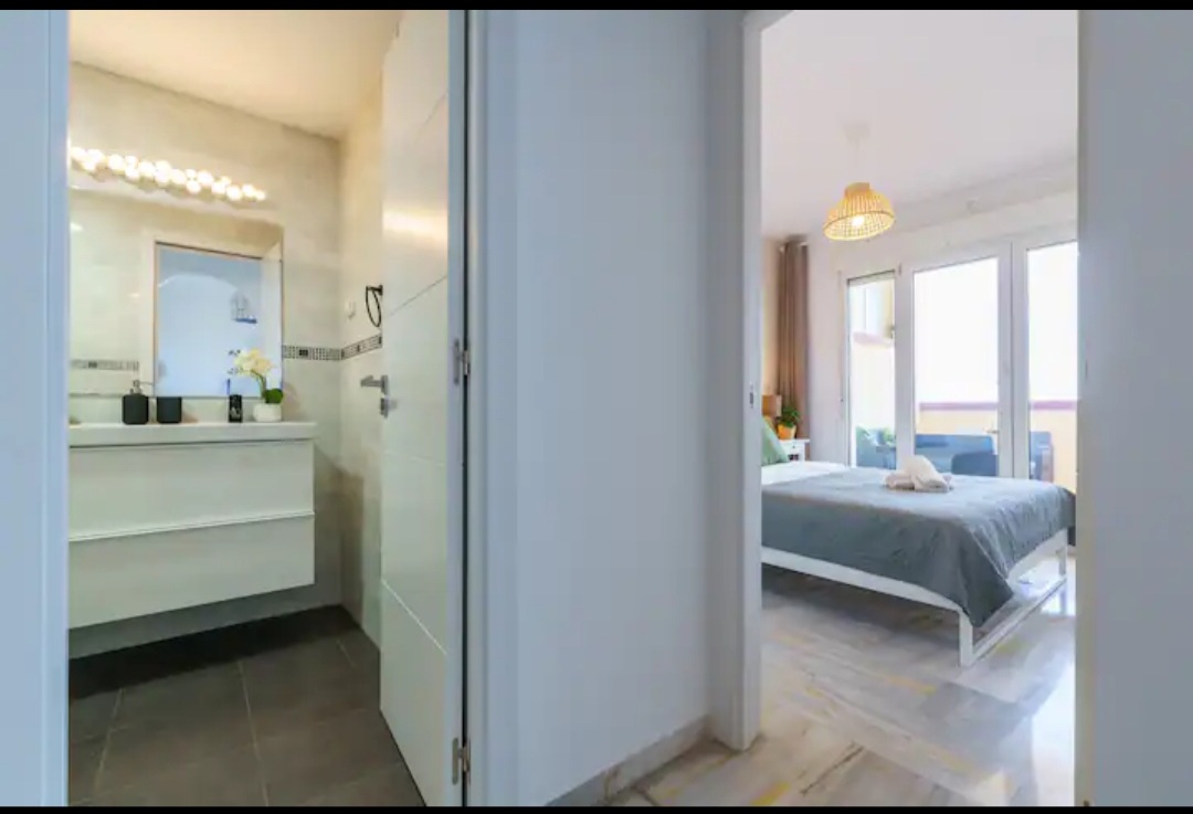 Beautiful apartment for rent in Torrequebrada from 01/09/2025 - 30/06/2026 in Benalmádena Costa