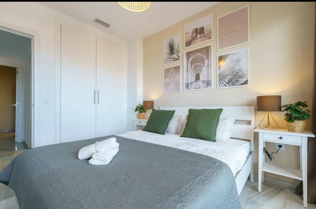 Beautiful apartment for rent in Torrequebrada from 01/09/2025 - 30/06/2026 in Benalmádena Costa