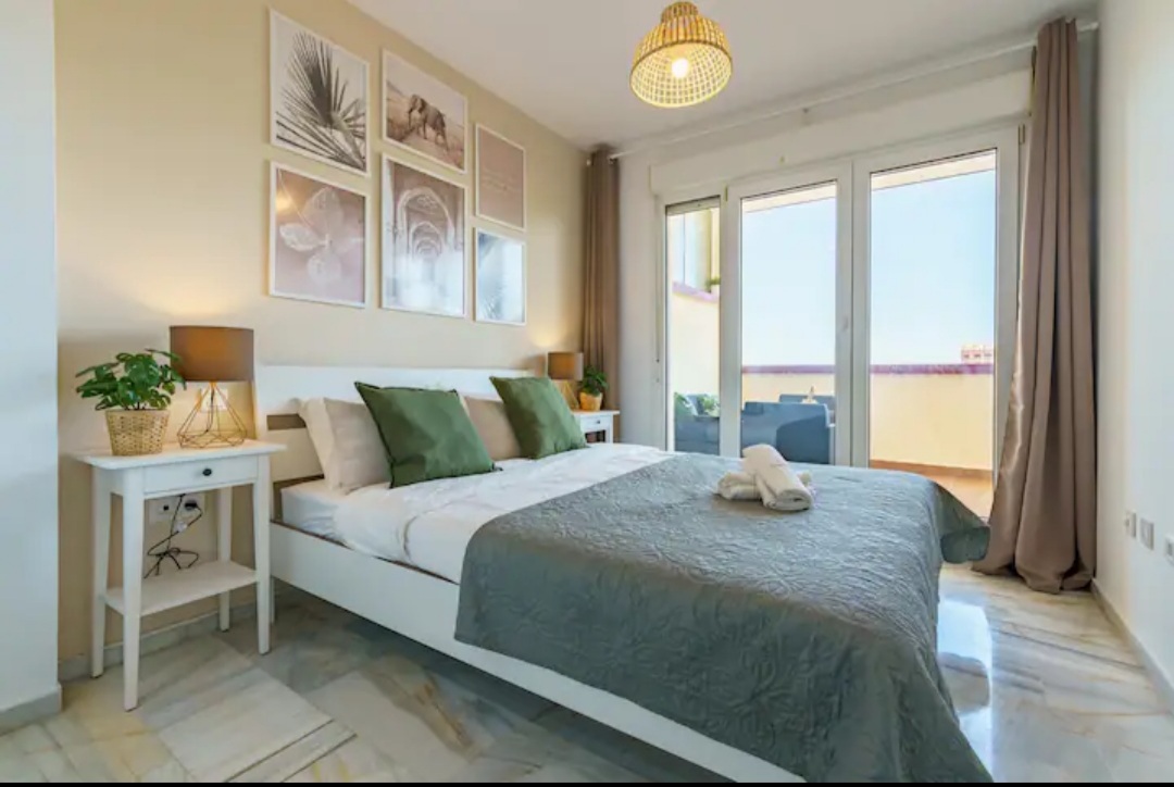 Beautiful apartment for rent in Torrequebrada from 01/09/2025 - 30/06/2026 in Benalmádena Costa