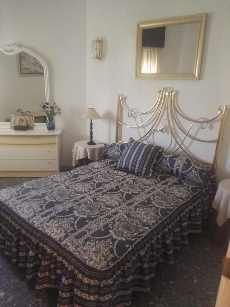 CE N’EST PAS UNE LONGUE SAISON du 01/9/2025-30/6/2026 Bel appartement avec vue sur la mer à La Carihuela (Torremolinos)