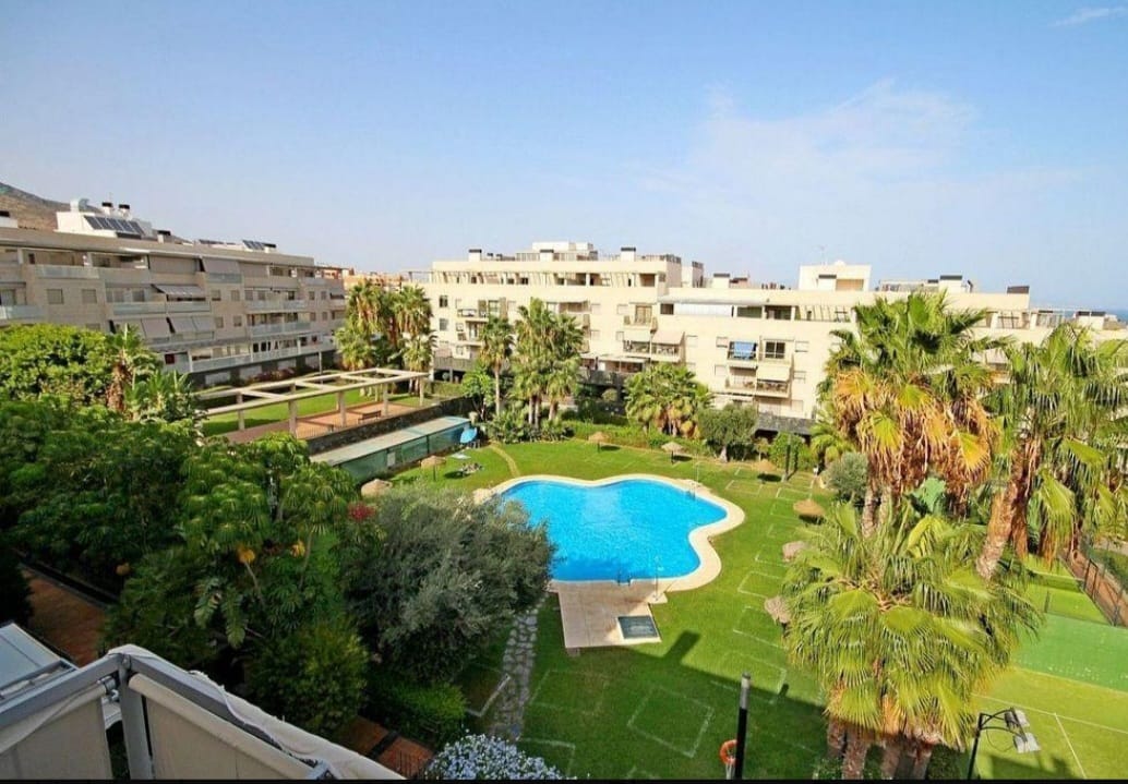 APPARTEMENT SPECTACULAIRE À LOUER du 01/09/25- 31/05/26 À EL PINILLO TORREMOLINOS