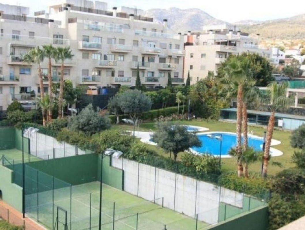 APPARTEMENT SPECTACULAIRE À LOUER du 01/09/25- 31/05/26 À EL PINILLO TORREMOLINOS