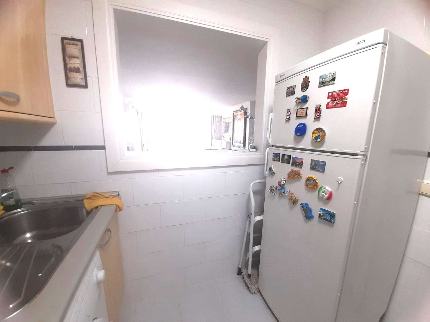 DEMI-SAISON.  A LOUER du 01.09.25-30.6.26 Bel appartement avec vue sur la mer SUR LA PLAGE DE LA 1ÈRE LIGNE À BENALMADENA