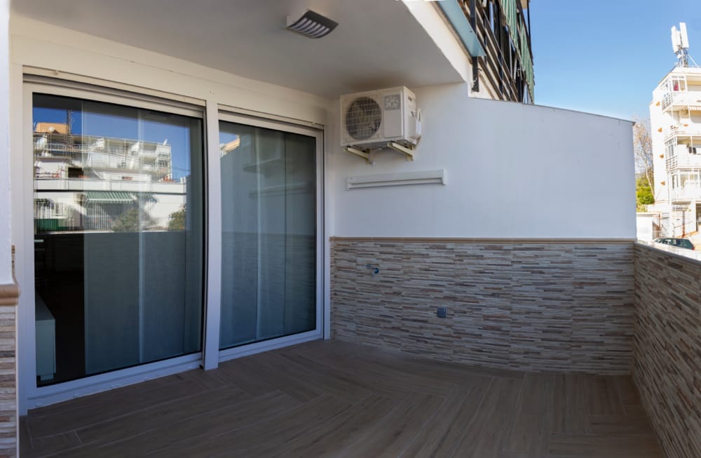 MID-TERM RENTAL.  FROM NOW UNTIL -30.6.25 and from 1.9.25-30.6.26 NICE APARTMENT NEAR PLAZA SOLYMAR ( BENALMADENA)