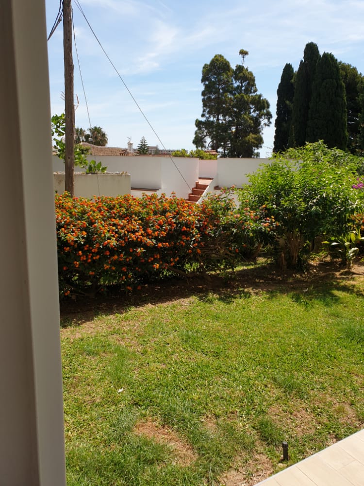 IT IS NOT LONG-TERM. FOR RENT FROM 1.9.25 -30/06/2026 NICE RENOVATED APARTMENT NEAR PLAZA SOLYMAR